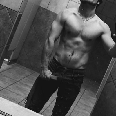 Father & Entrepreneur ✝️
Fitness passionate.💪Patriot.🇺🇸
Skateboard enthusiasist.
Part time Cyber Sec. 🇮🇱
👨💻