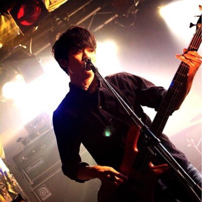 Bass player THINGS./NUNCHA KOOPAS Works:Orangestar/遼遼/すりぃ/角巻わため/ニシハラスンホ/Appare!/Last Note./りぶ/そらる/暁月凛 etc. TECH21/SIT Strings/Live Line