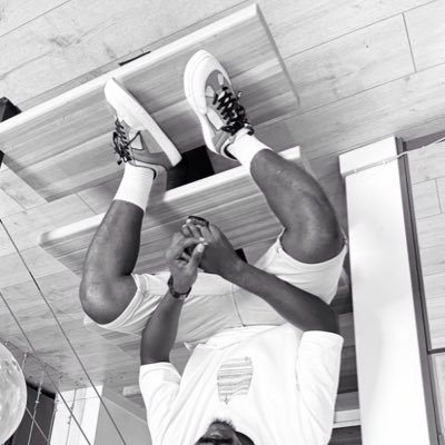 DaveMuna's profile picture. choose wisely 🙌🙌🙌MAN UNITED DIE HARD ✊