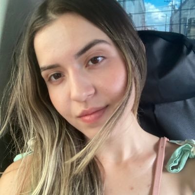 cristã, santista e estudante de medicina nas horas vagas 😅