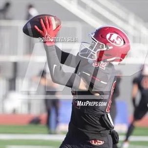 La Serna HS C/O 27 WR/CB 5’11 165 lbs IG: m7guel.t