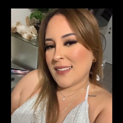 Que todo fluya y que nada influya🤘🏻•28 años •🇵🇷Puerto Rico • 👻Sc:edenmarie1995