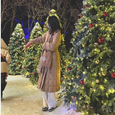 Shought233061's profile picture. 