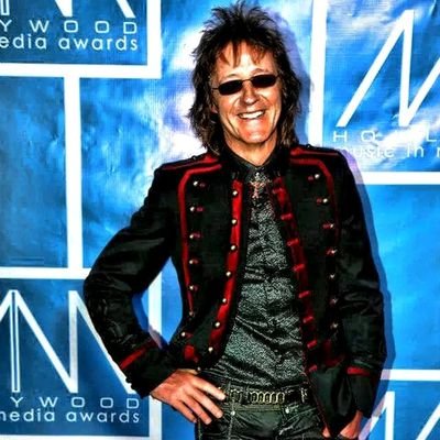 Song writer, Guitar Instrumentalist, UK. https://t.co/D0hHvX93VF