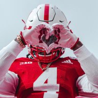 Larry Tarver Jr (@begreat___4) 's Twitter Profile