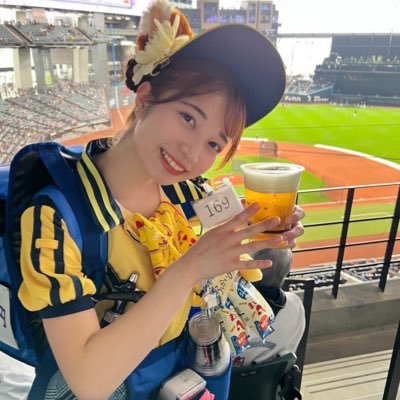 ami_es_'s profile picture. es con field beer girl🍻 #エスコンフィールド#ファイターズ
