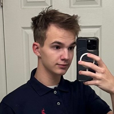 Colorado-based Content Creator - Known for the 😜 face - 19 Year Old 🏳️‍🌈| $5.99 OF