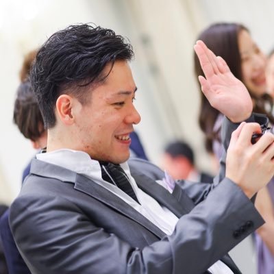 PMO|動画制作|画像編集|ライティング|イベント運営|美容健康 フリーランスで年収1000万達成! 身近なものさら風景など心が動いた瞬間を写真と一緒に発信して行きます♪ ▼実績 数千人規模のイベント運営多数 ライターの育成十数人 美容健康商品説明会講師