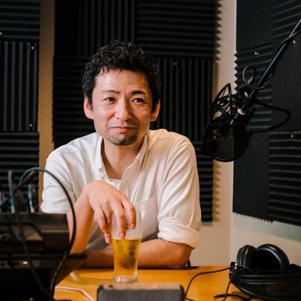 たべものラジオ/料理/実店舗/イベント関連/まちづくり/前職は通信キャリア営業職。
「誂える設える整える」が基本。深堀りしがち。そもそも論しがち。既にあるものを捉え直して、作り変えていくことが好き。感覚や実践で掴んだものを後から理論化することが多い。SNS弱者。