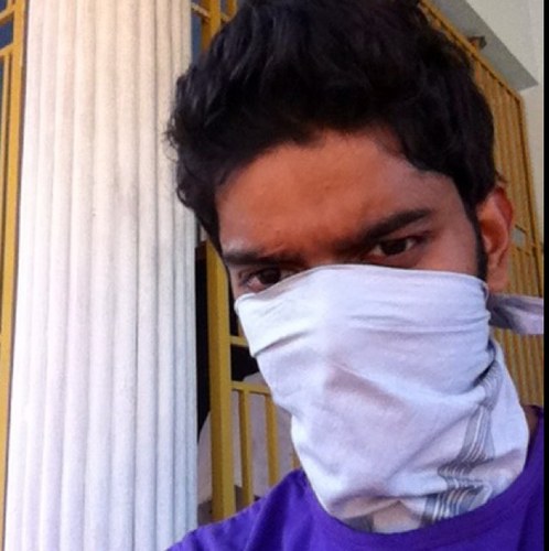 r2_rashii's profile picture. Young guy with charming behaviour :D