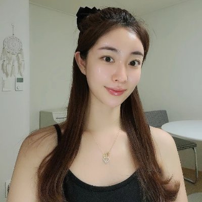 seo_hyun770's profile picture. 