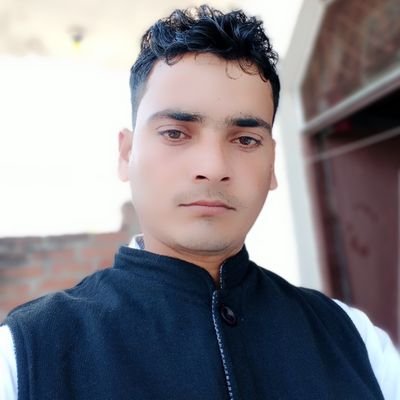संघर्षो में यदि कटता है तो कट जाए सारा जीवन..!!
कदम-कदम पर समझौता मेरे बस की बात नहीं…