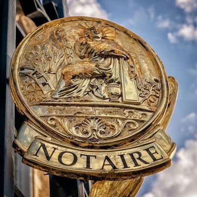 bouboubaco's profile picture. Notaire