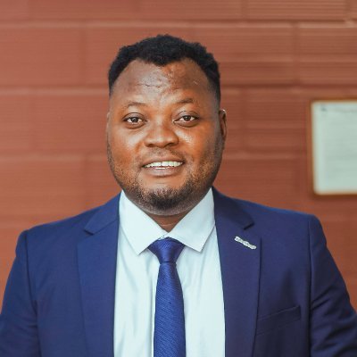 OlayinkaOscar's profile picture. Full Stack Software Developer  👨‍💻 Technical Writer | Teacher | C#, .NET
