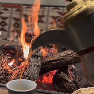 للشعر والشعراء .