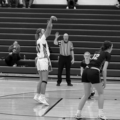 Clear Creek Amana High School 💙⚓️ Class of 27’| (AAU-Iowa BallStars BlueStar⭐️)- #11 5’10 CG🏀 - student athlete 📚