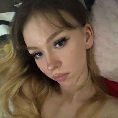 ashleyametuer's profile picture. If you want some content DM me for prices, cashapp only!!! (they’re cheap just for you 💕)