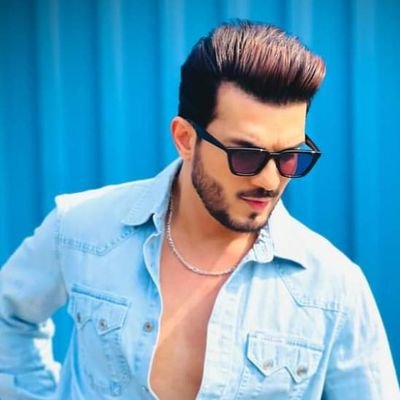 Arjun fan girl 😜
Iraq's first page dedicated to Arjun Bijlani ⚡
You will find everything new and exclusive on our page ⚡🔥