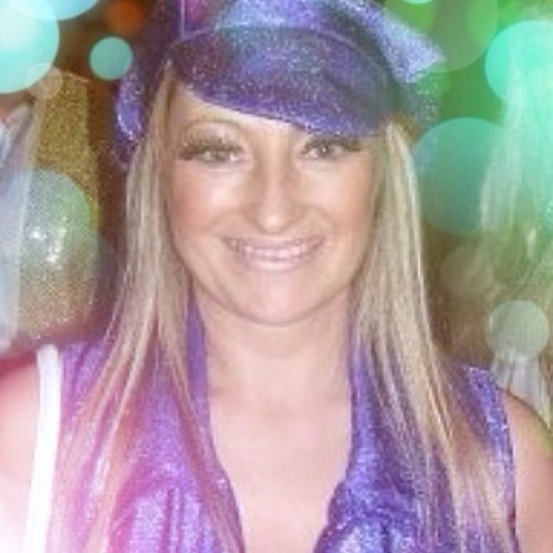 SingletonCarmen's profile picture. 