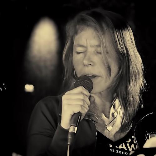 mothercoby's profile picture. Singer