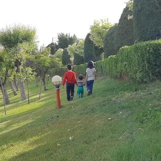 مادر~عاشق خانواده👨👩👧👦
دوستدارطبیعت🏞اهل ورزش🏀
۲اکانت شهید🌼فالو=بک
l don't care ifyou're Black,white,short,tall,rich or poor
we are all HUMAN be