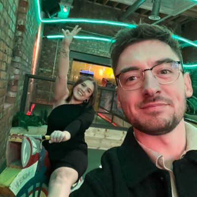 __laurennw's profile picture. 28. When it rains look for rainbows and when it’s dark look for stars🪐