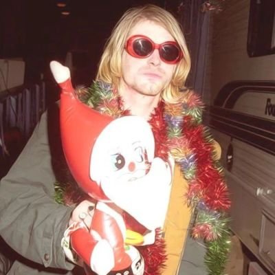 Fanpage of Kurt.

Don't be racist, sexist, a rapist and homophobic.
Rather Be Dead Than Cool - Kurt Cobain