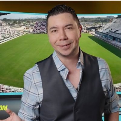 Periodista desde 1998 📰📊Cronista #MLB #NFL #NCAA🎙Conductor @ClaroVideo @LaOctavaSports 📺CREADOR @EnLineaDeJuego Ex Fzas Básicas @ClubAmerica ⚽️ U15 U17 🇲🇽