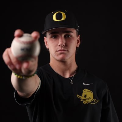 @oregonbaseball signee 🦆 | 1st Team All State | Section Player of The Year | AREA CODE 23 | Whitney ‘24 | Switch Hitter | 6’2 203
