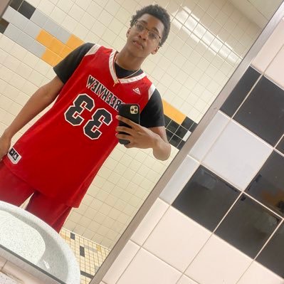 age 14 freshman basketball gpa:3.5 height:6’2 position:pf 🔥🏀cohort of 2027