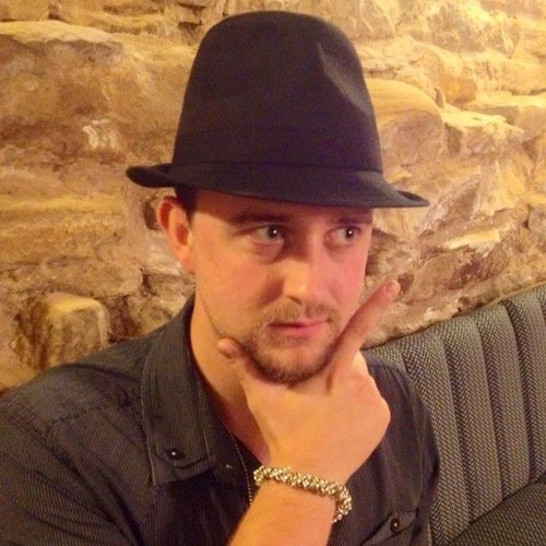 flikcbigg's profile picture. Going to try an make a propper go at twitter this time around. Wish me luck!