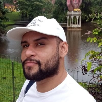 eujrubens's profile picture. faz 10 anos que só penso em plumas 🎡🐳