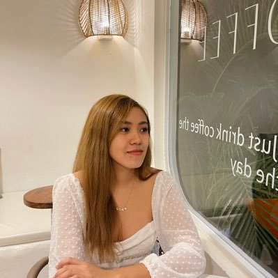 sharimml's profile picture. DMD 🦷 | Don’t chase. Attract. 🤍