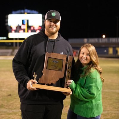 Evansville North D-Line coach 🟢 Murray State Football OL Alum 🐎 Sazerac - Southern Indiana Rep🦬