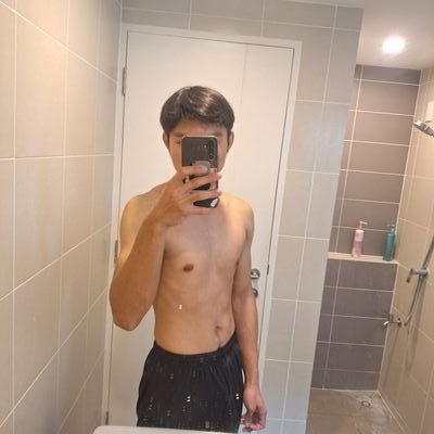 tonteen1998's profile picture. 