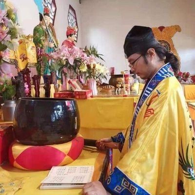 WeiTang35918's profile picture. 每个人的寿元，都不太一样。有的人的寿元，可以延续到七八十岁。而有的人的寿元，仅仅延续二三十岁。这就是所谓的“生死有命”。

影响人之寿元的，是“命数”。跟命数相联系的，是气数。一个命数，一个气数，构成了人生的全部。