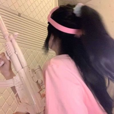 eeeeeewas's profile picture. 