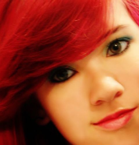 - Estamos a Procura de #Adm ! Donas: @GabbyMalukinha @acassia22 Follow Me !