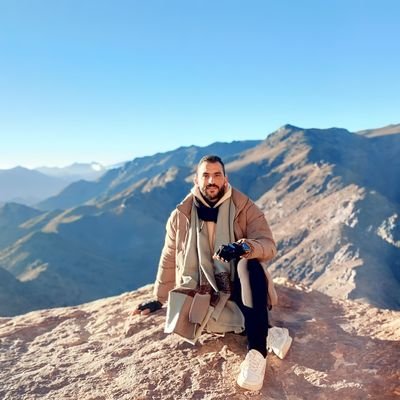 HimAOoO's profile picture. □https://t.co/zwnjPQFDWI                                   
Real love doesn't meet you at your best . it meets you in your mess..🎧❤