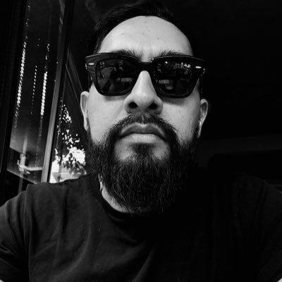 JesusPachecoT's profile picture. Un alma vieja en búsqueda de coincidir.