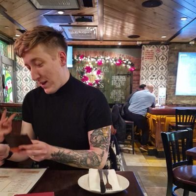 Irish immigrant in The Netherlands.
Cancer ☀️/Aqua 🌑 /Sag ⬆️
Bi/Demi 🏳️🌈