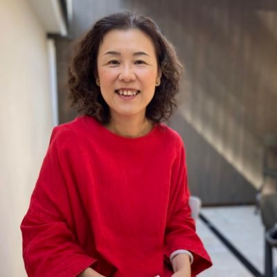 西洋占星術と地球暦。ジオとヘリオの世界を行ったり来たり。星の家庭教師。リーディング&個人レッスンはお気軽にお問合せ下さいませ。猫好き🐱旅好き✈️ 太陽天秤×月魚⭐️占星學是了解自我的一個好辦法。了解自己生命的意義,與自己的可能性。透過占星學,我們不但可以了解自己與他人的優點,個性,人生的過程。還可以獲得身心靈的成長✨
