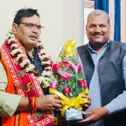 MukeshS25817855's profile picture. पेड़ पौधे लगाने से ही मानवता और पर्यावरण की रक्षा हो सकती है अन्यथा हमें अंजाम भुगतने के लिए तैयार रहना चाहिए।