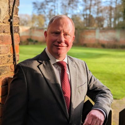 Director @Painshill Board Member @Visitsurrey Vice Chair @roalddahlmuseum - Hon Dr of Business, Manager Castle United FC - 11s. Charlton supporter & cricket fan