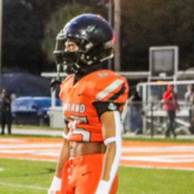 |John 8:12| Class: 2025 | HS:Lakeland (FL) | Pos: WR | Ht 6’0 | Wt: 165| 40: 4.5 | GPA 3.1 | Track runner 💨 #AGTG