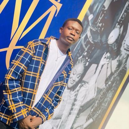 a_bolade6's profile picture. Chess player//medicine 💊💉//OAU//Forca barca