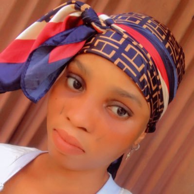 TemiladeRokibat's profile picture. Expensive gold