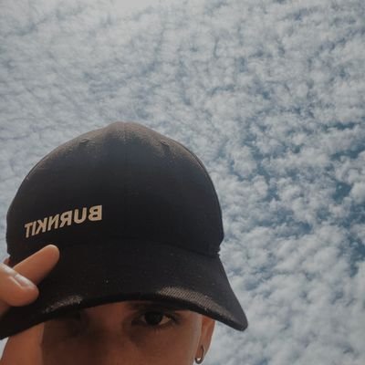 ErycReserva's profile picture. meu fi quer leite? num quero não! , meu fi quer água? num quero não! , meu fi quer café? num quero não!

Meu fi quer amor verdadeiro? MIM DÊ PAPAI