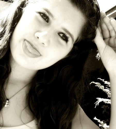SOU SÓ DO MEU @M_Busarello s2 / AMO MAIS QUE TUDO A MINHA MELHOR AMIGA @RAFIISC, MEU MELHOR AMIGO @tiagojec E A MINHA @thaly_bs ♥