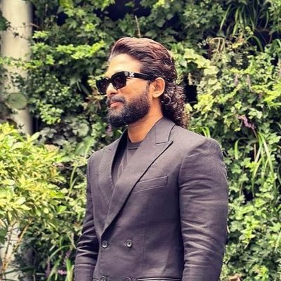 alluarjuAA's profile picture. 